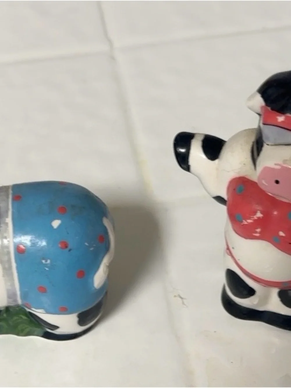 Vintage Russ Ceramic Cow Salt & Pepper Shakers Retro Kitchen Decor